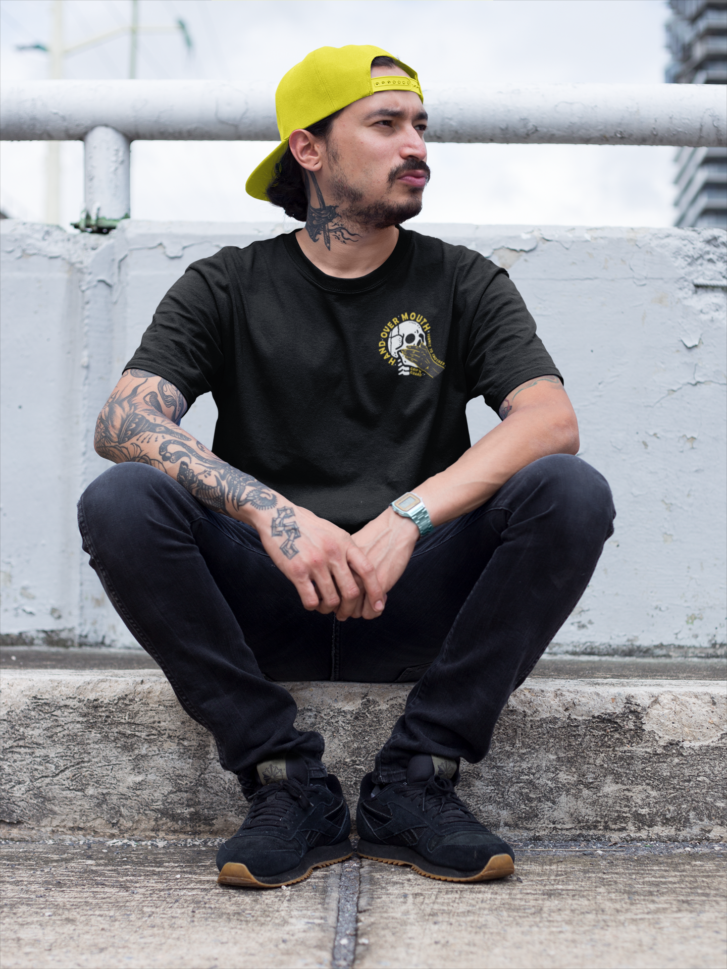 HAND OVER MOUTH SMOTHER TEE